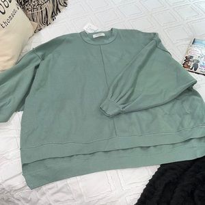 Swank green pullover